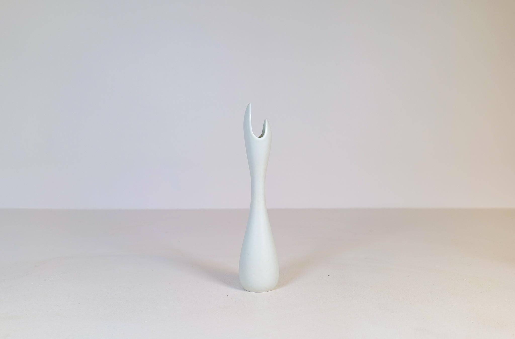 Mid-century modern ceramic vase "Caolina" Gunnar Nylund Rörstrand, Sweden