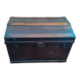 Grand coffre ancien