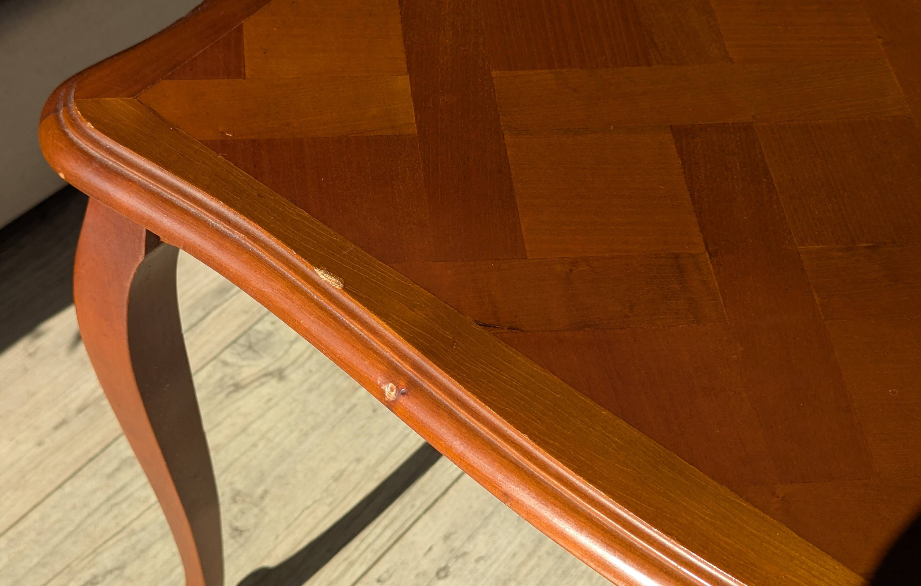Lot de 3 tables gigognes - style Louis XV - merisier - décor marqueterie motif parquet (parqueterie)