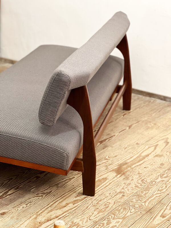 Canapé ou méridienne extensible à trois places par Hans Bellmann pour Wilkhahn