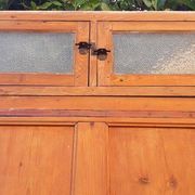 Porte d'entrée et son cadre imposte en verre translucide, début XXème