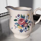 Pot à lait fleuri