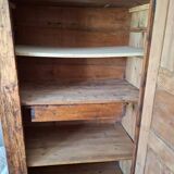 Une très jolie bonnetière ancienne