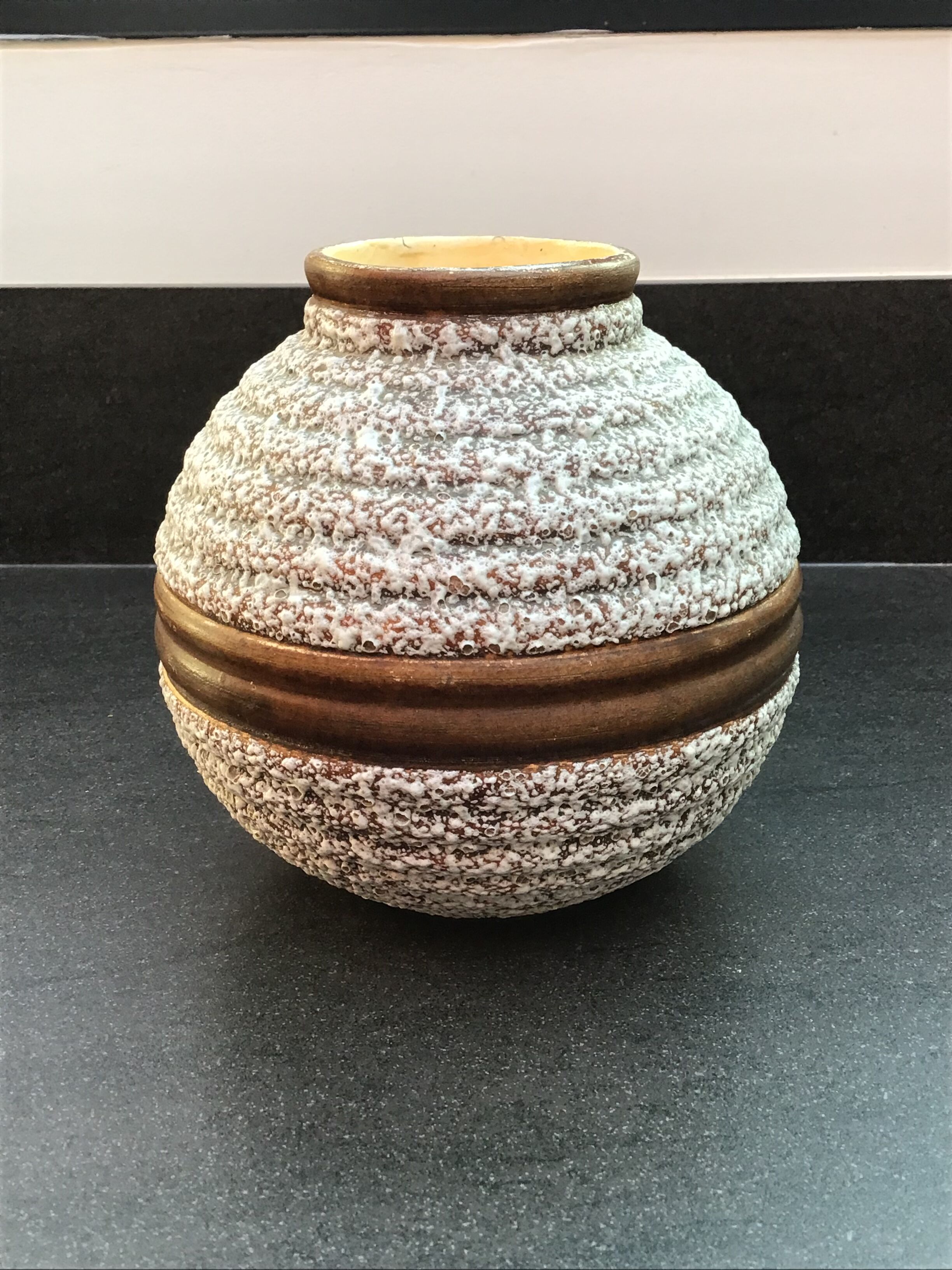 Art deco Odyv ball vase