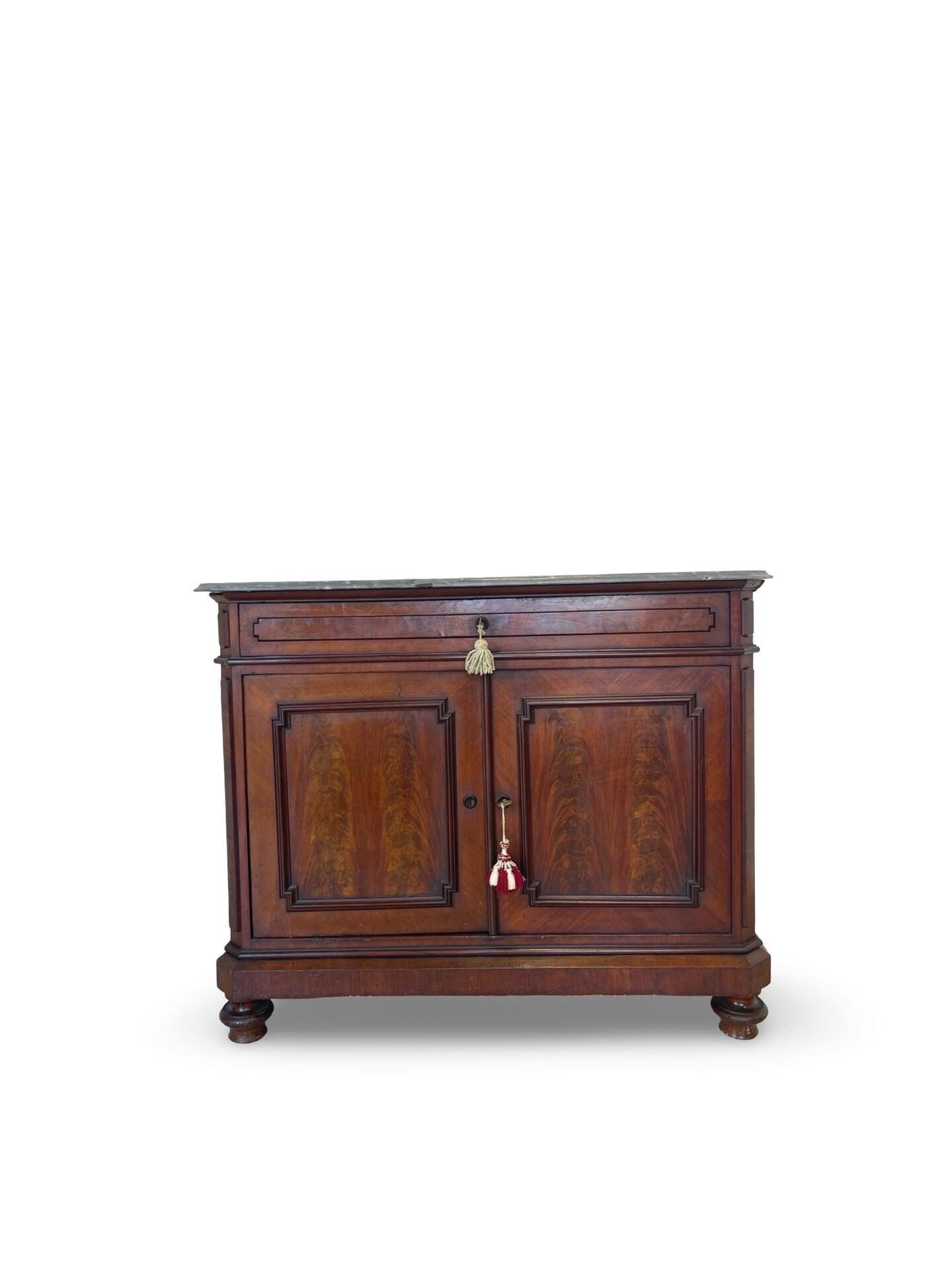 Commode Umbertino en acajou et noyer, 19e siècle.