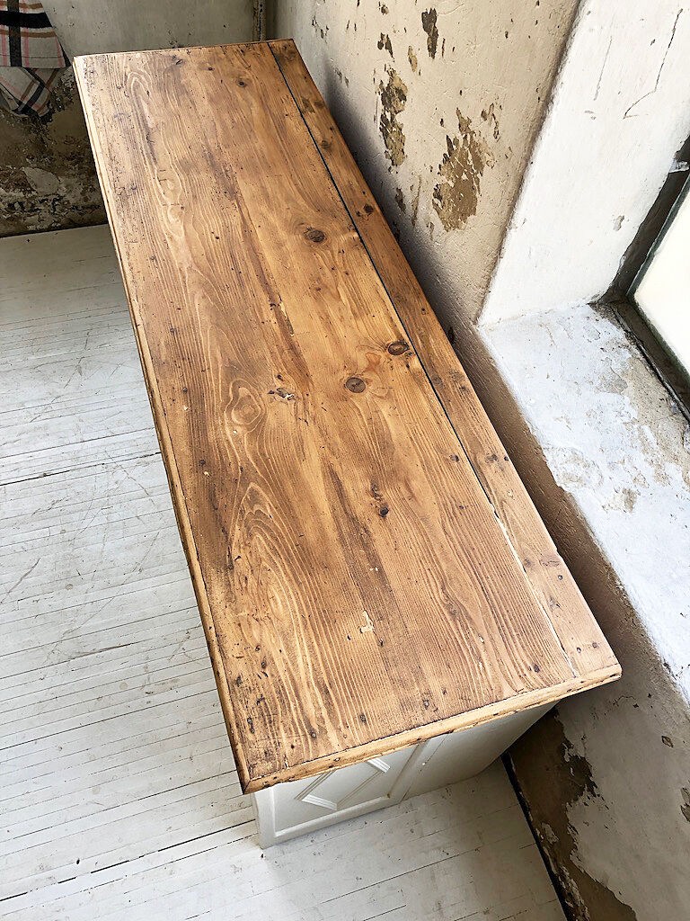 White sliding craft furniture