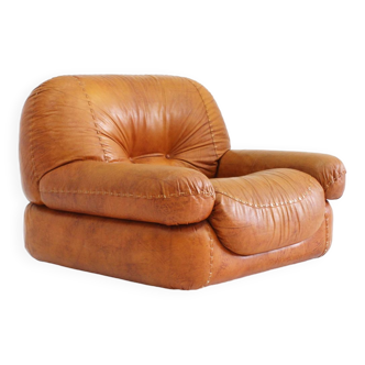 Sapporo Italian cognac leather lounge chair for Mobil Girgi 1970s