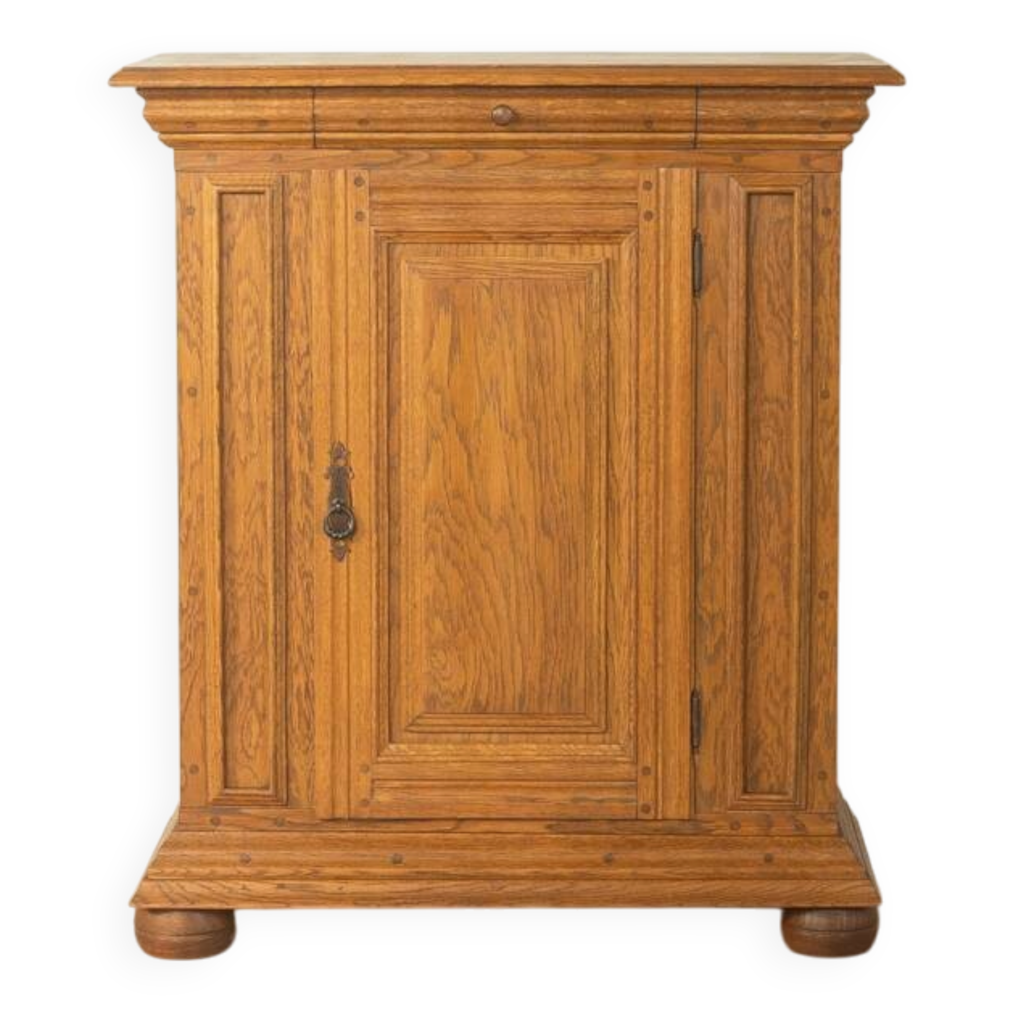 Classic antique chest of drawers from before 1900
