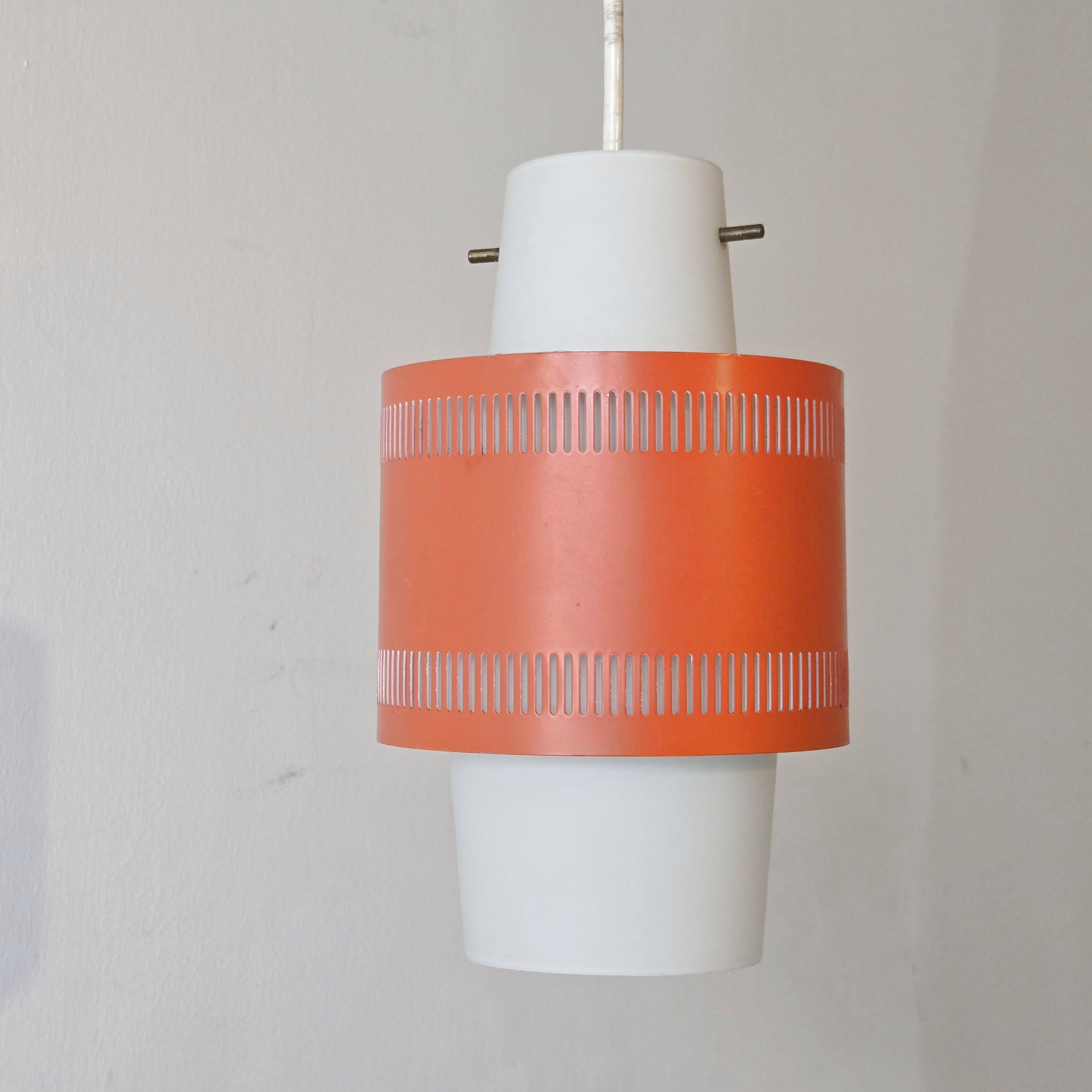 Vintage 1960s pendant light