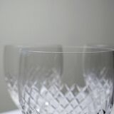 Set of three fine crystal port or aperitif glasses, Saint-Louis style.