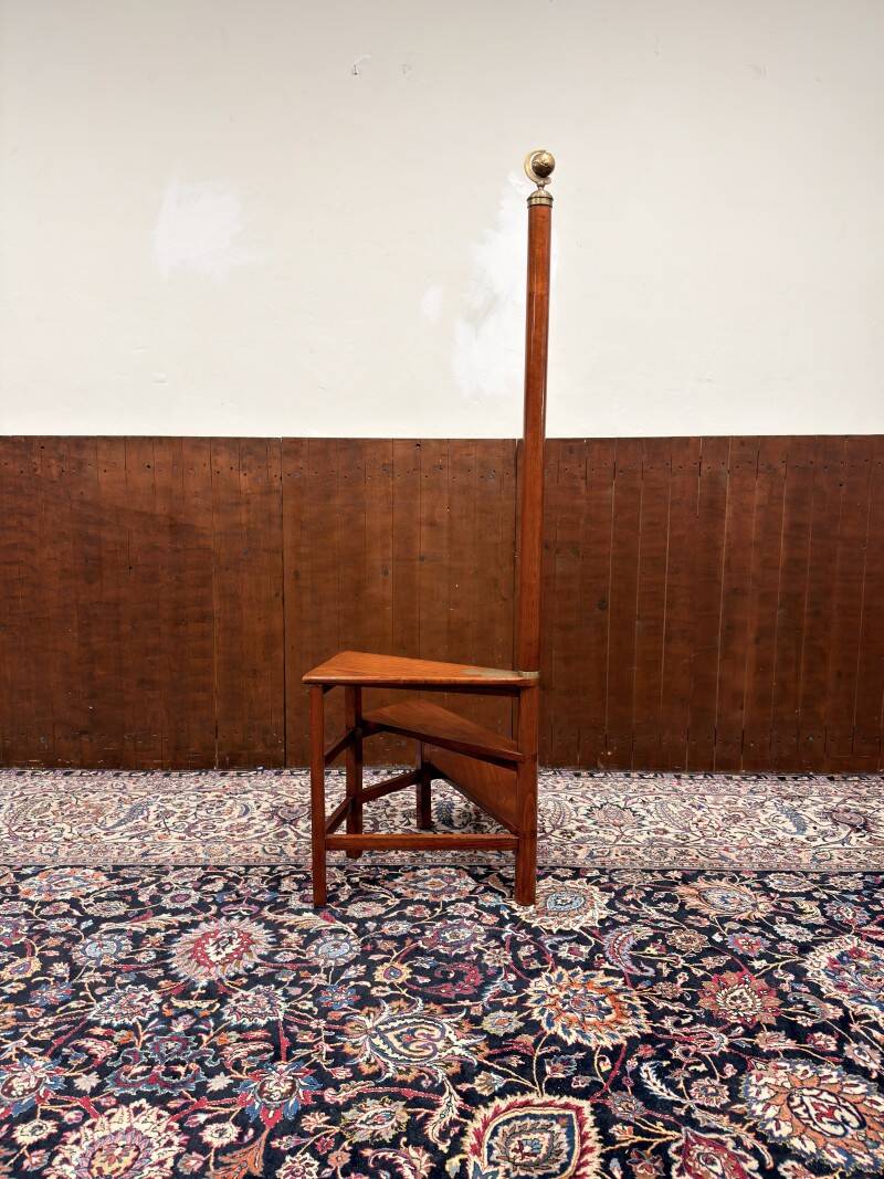 Original Globe Wernicke English Library Staircase