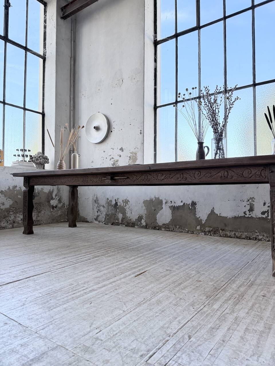 XL farmhouse table in solid oak, brutalist style, 20th century.