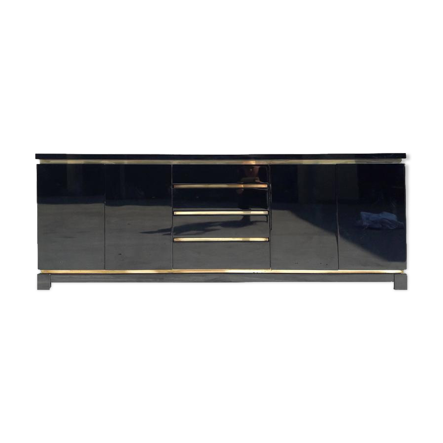 Wide row black lacquer and brass
