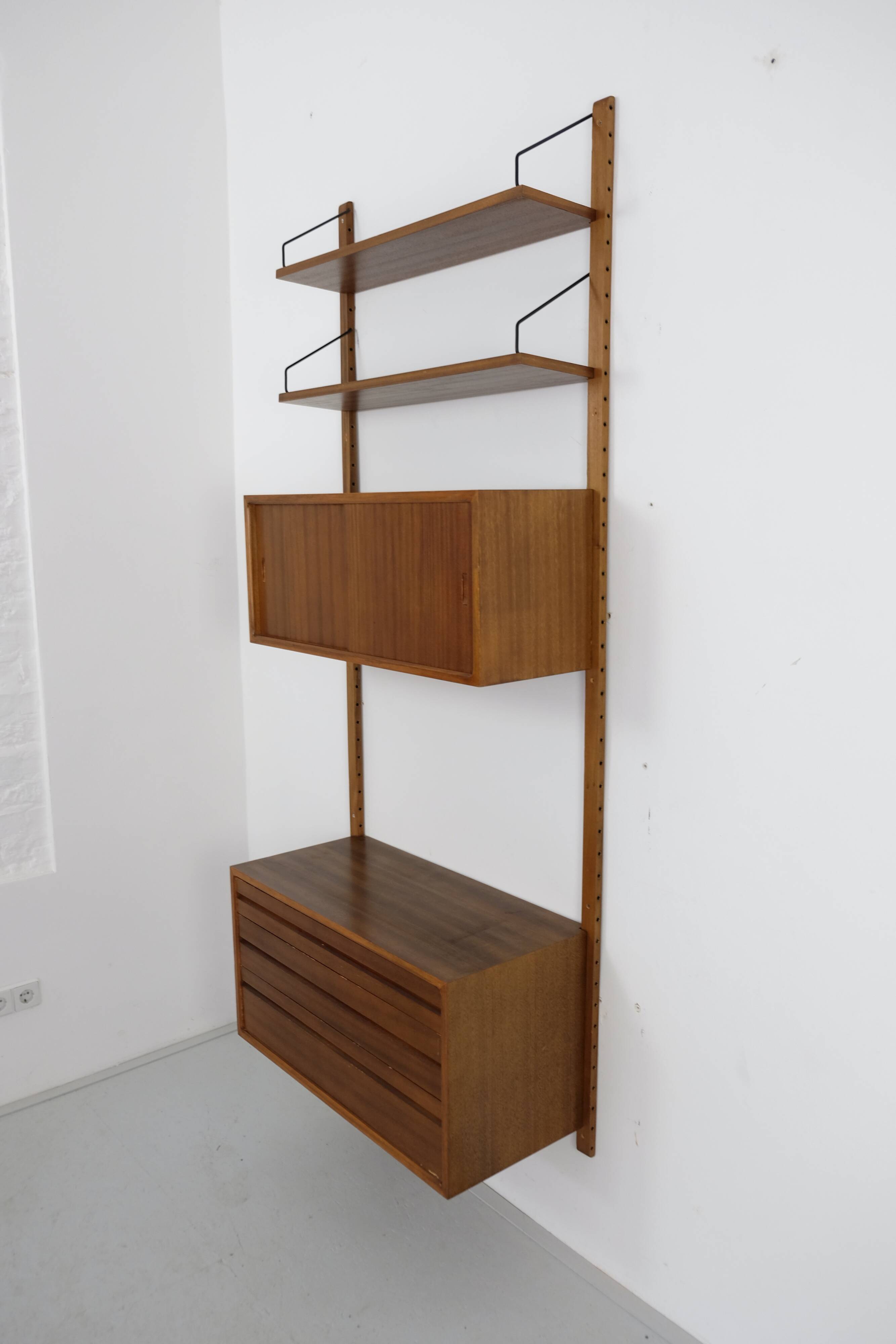 Walnut Wall Unit Shelving System 'Royal System' by Poul Cadovius 60s Danish Design