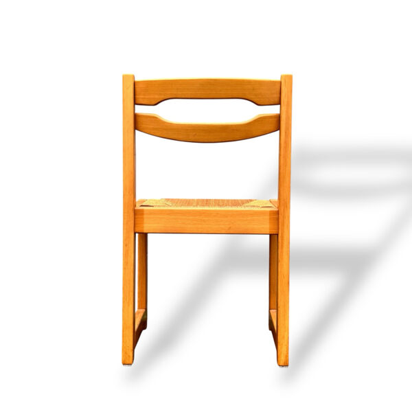 Suite de 4 chaises traîneau en orme et paille Maison Regain
