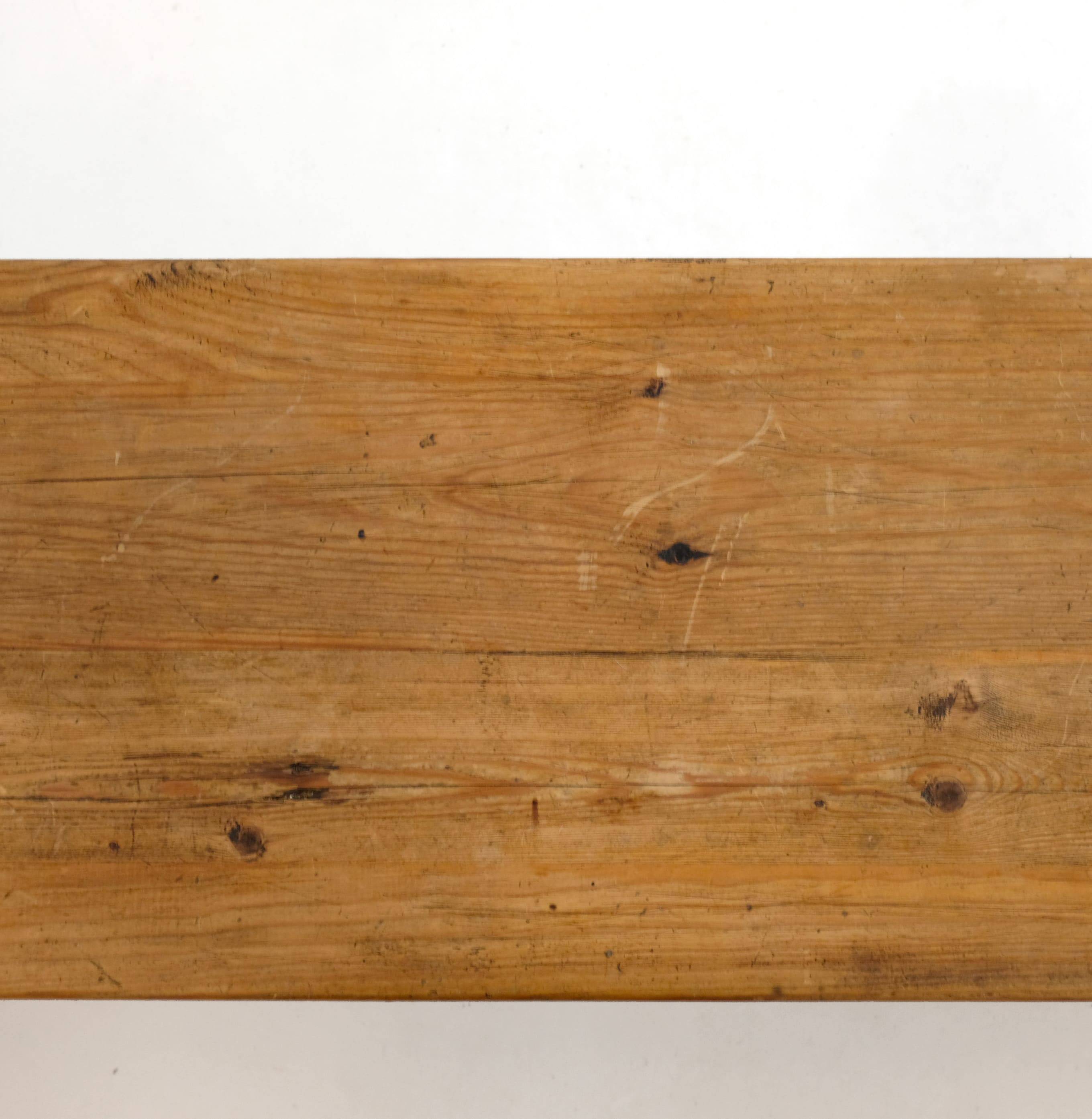 4-seater solid wood bench from the 70s-80s.