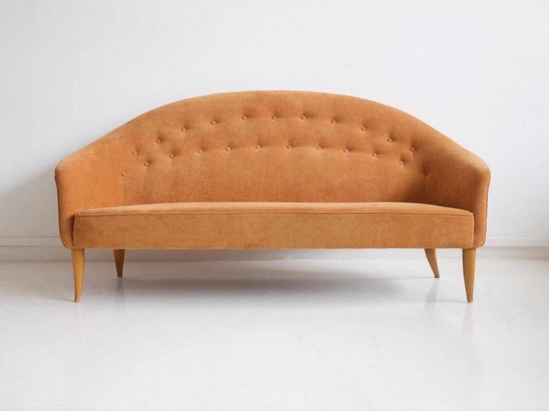 Canapé Paradise with orange fabric upholstery by Kerstin Hörlin-Holmqvist