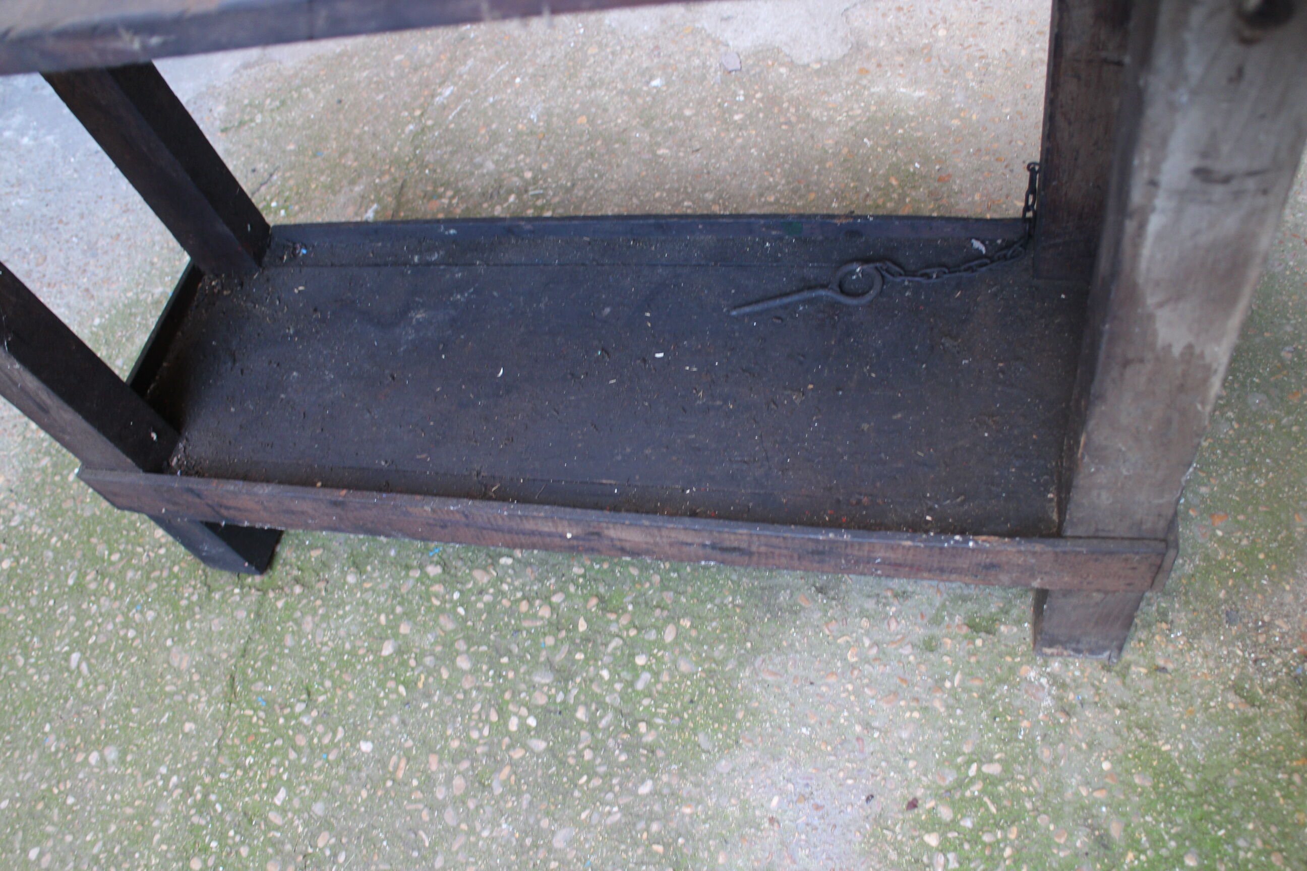 Old establishment 138 cm