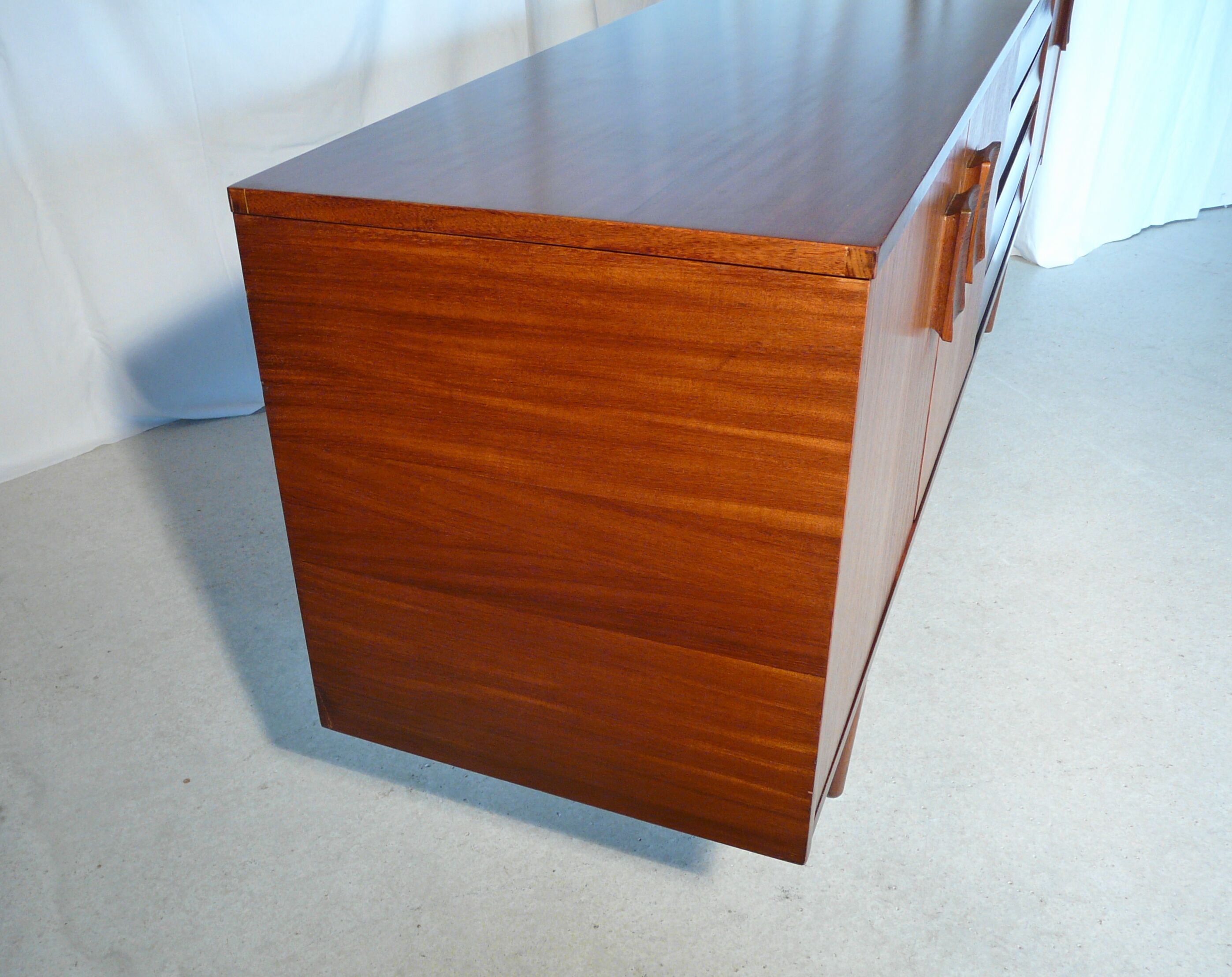 Enfilade scandinave en teck et palissandre