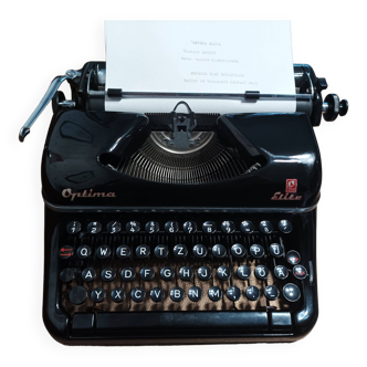 Elite Optima 50s typewriter like new