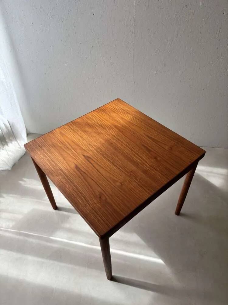 Scandinavian design dining table in solid teak from the 1960s.