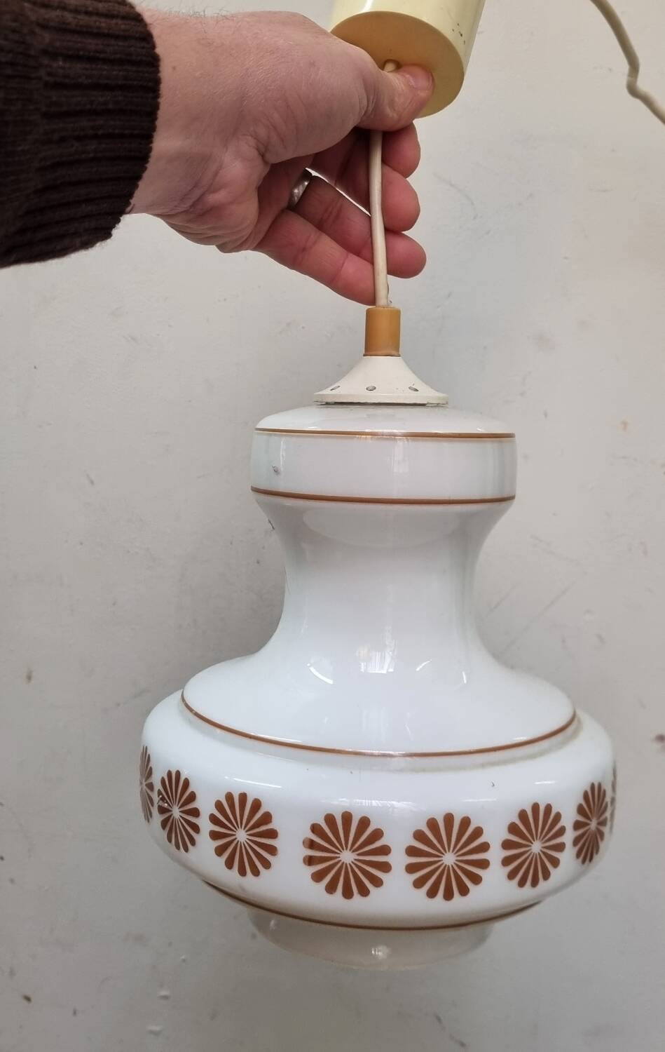 Suspension opaline de 1970