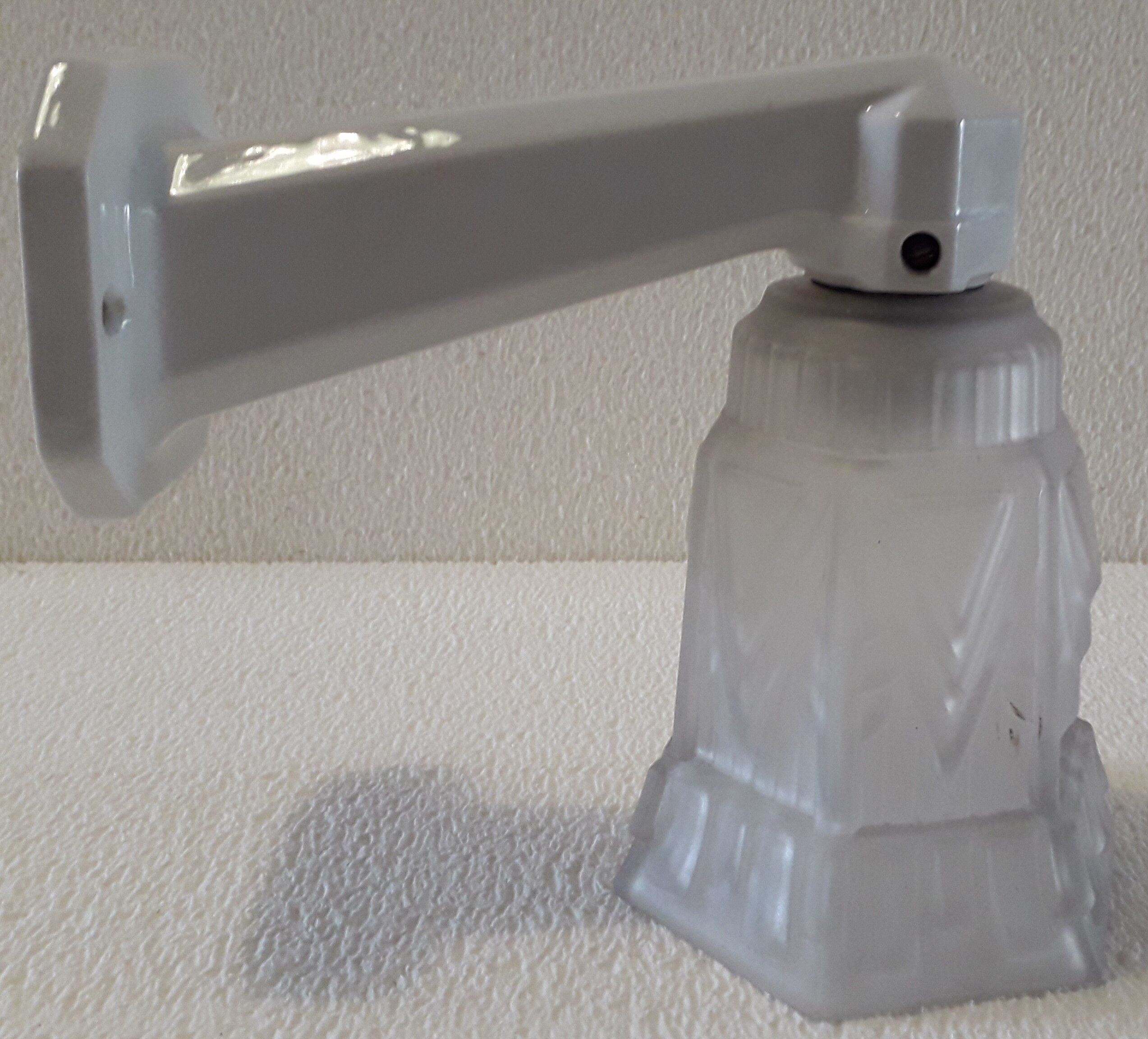 Art Deco porcelain wall light