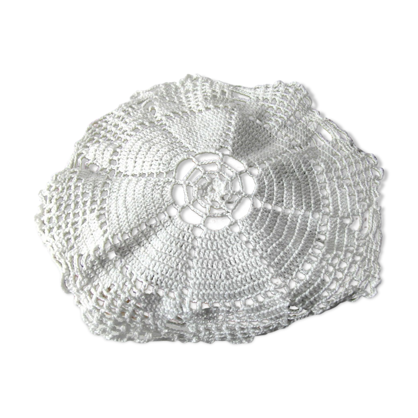 Round placemat in French crocheted lace in white cotton
