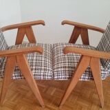 Paire de fauteuils en chêne massif, années 50