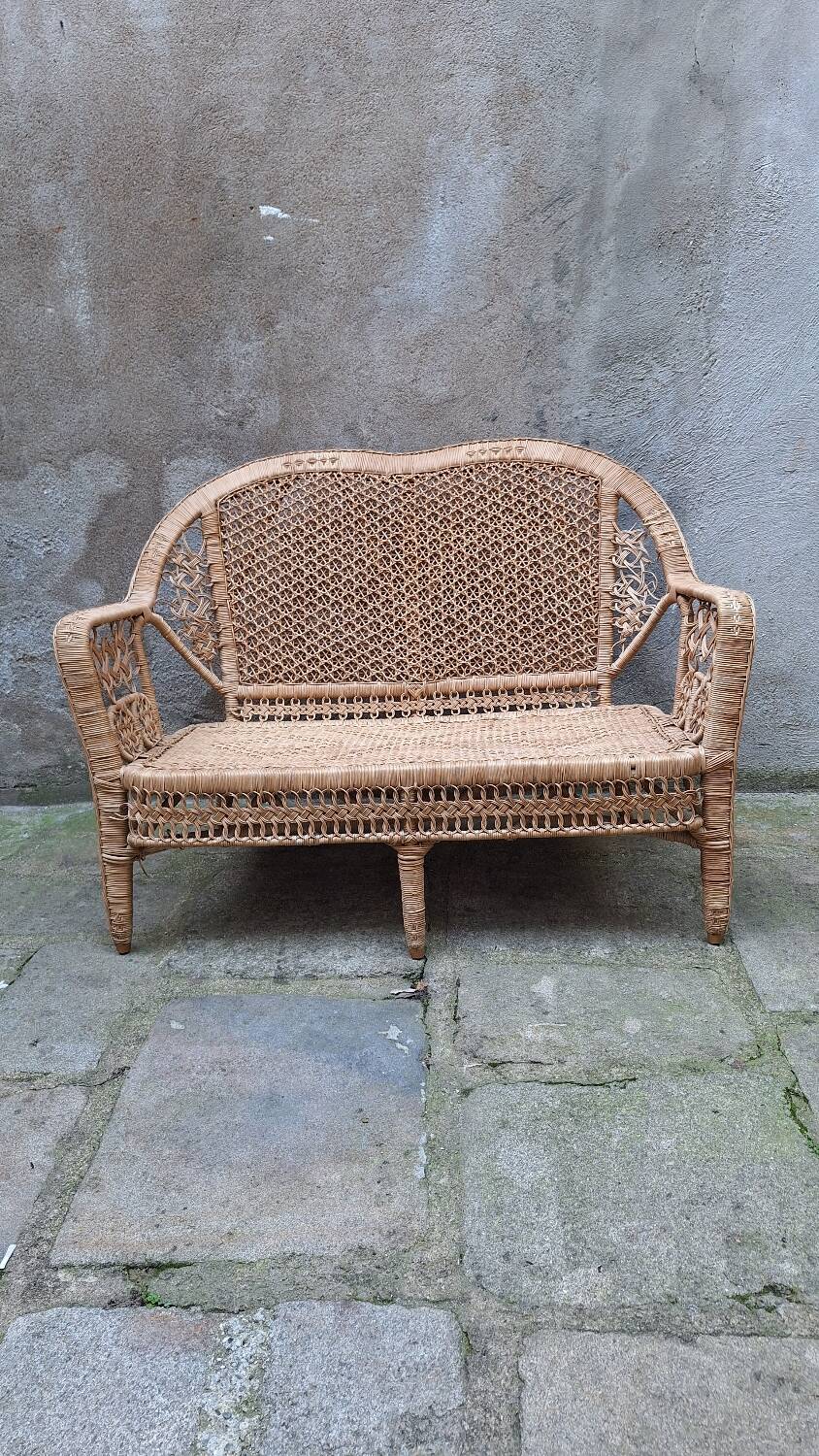 Peacock rattan garden set with bench and armchair
