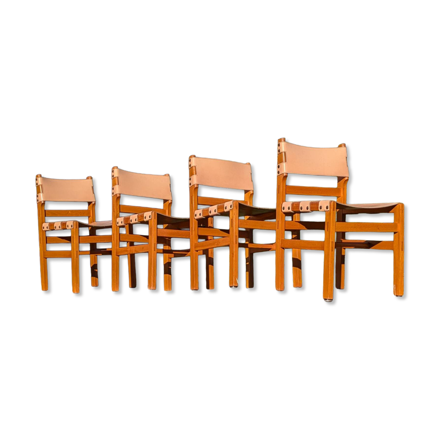 4 solid elm chairs Maison Regain, France 1970s