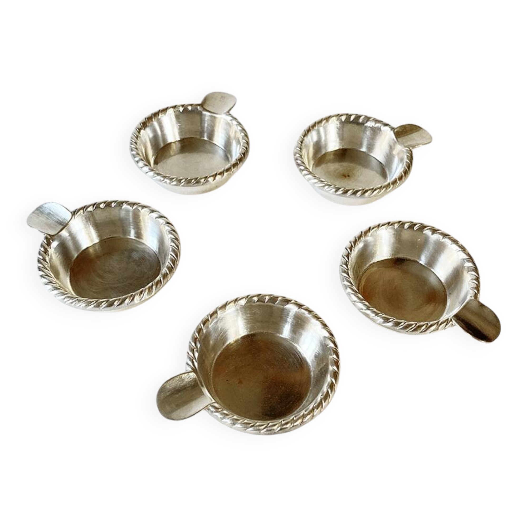 Individual silver metal ashtrays