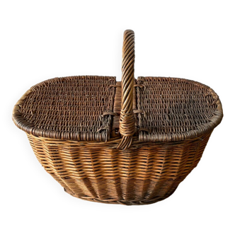 Vintage picnic basket