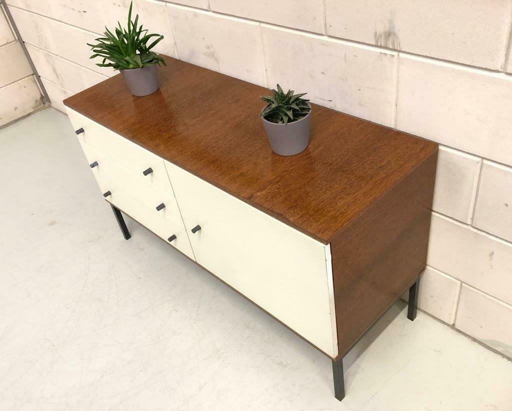 Convenient mid century vintage row