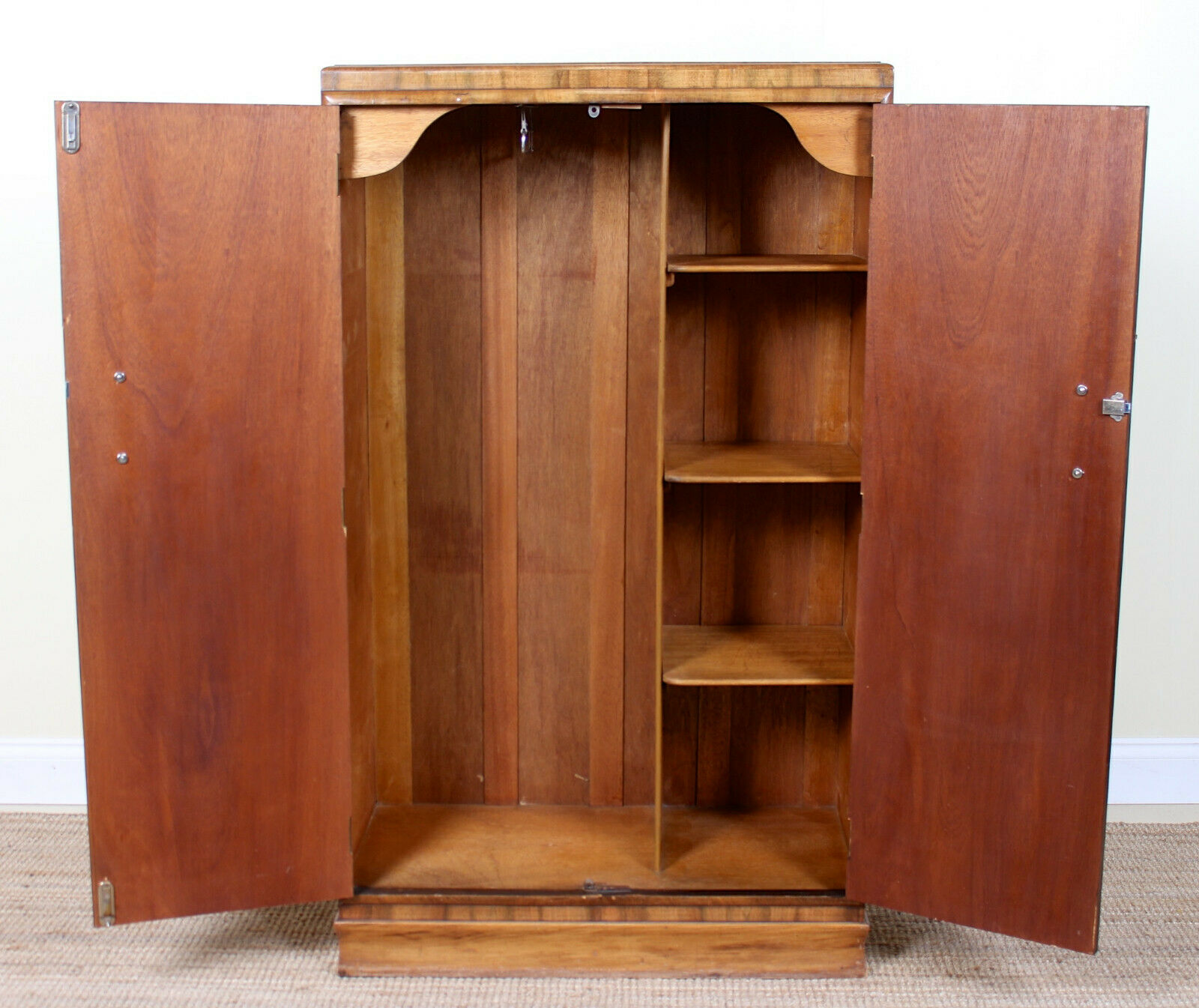 Wardrobe compactum Walnut art deco period