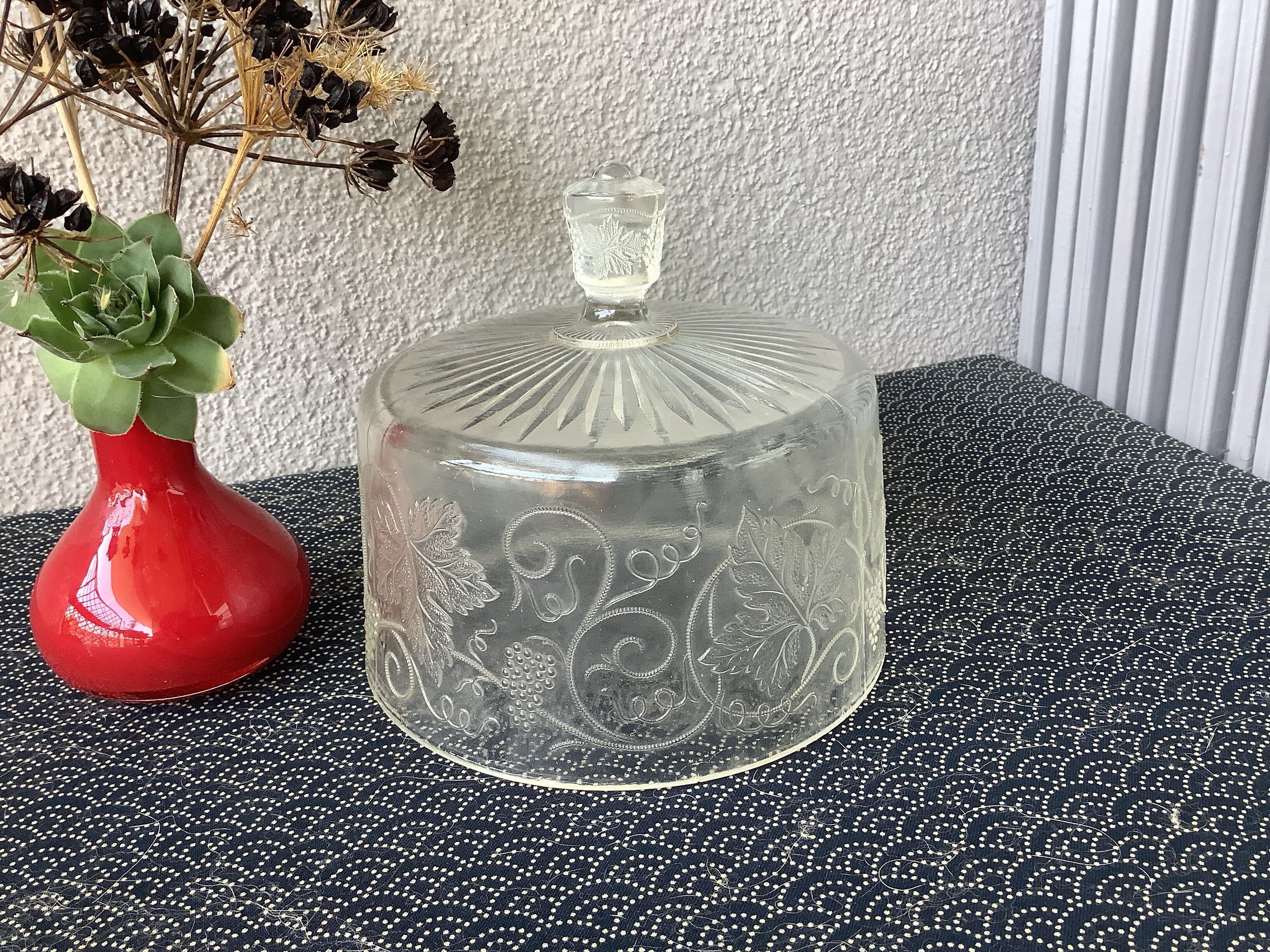 Art Deco molded glass cheese bell