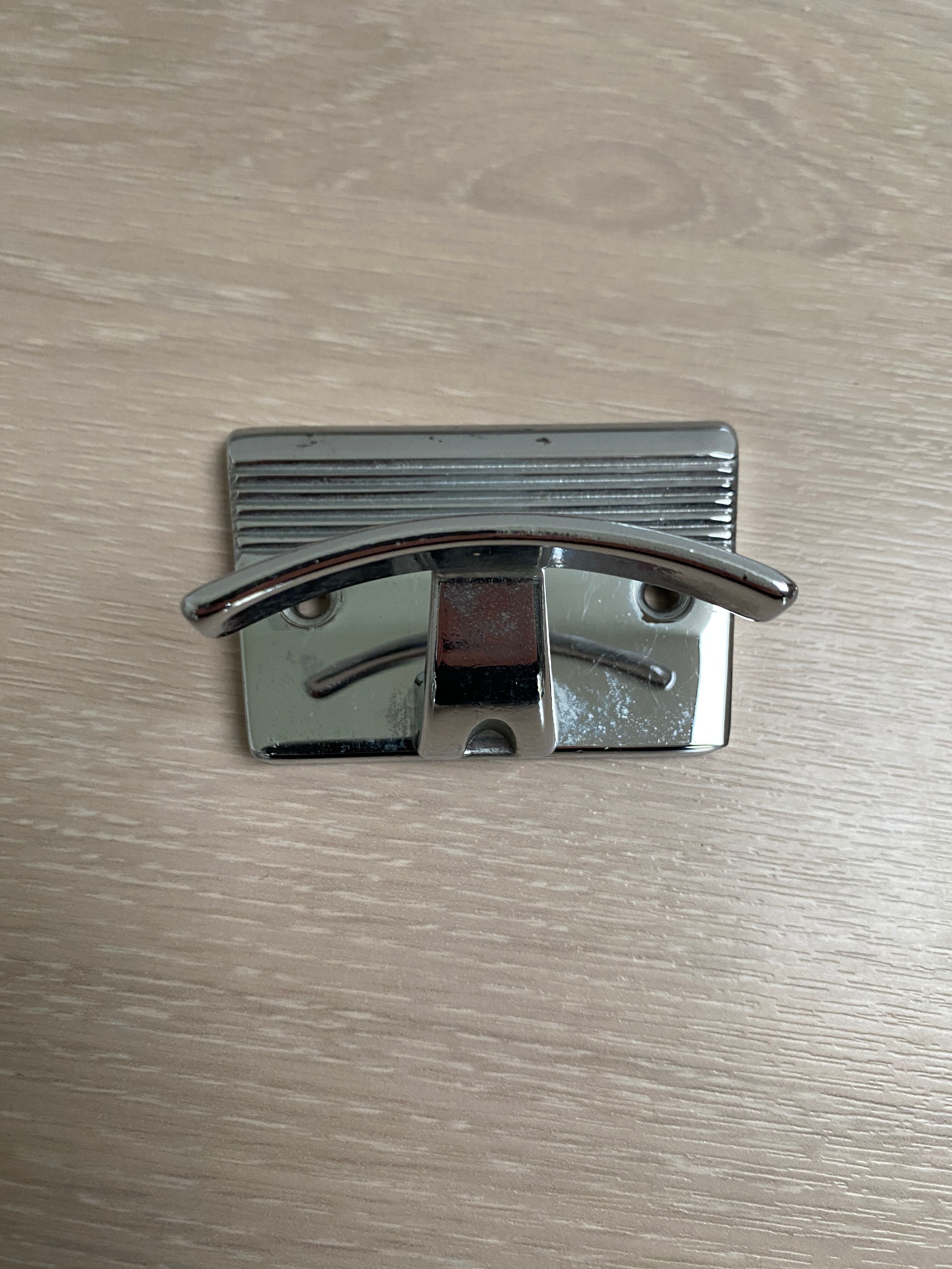 Chromed metal bathroom set