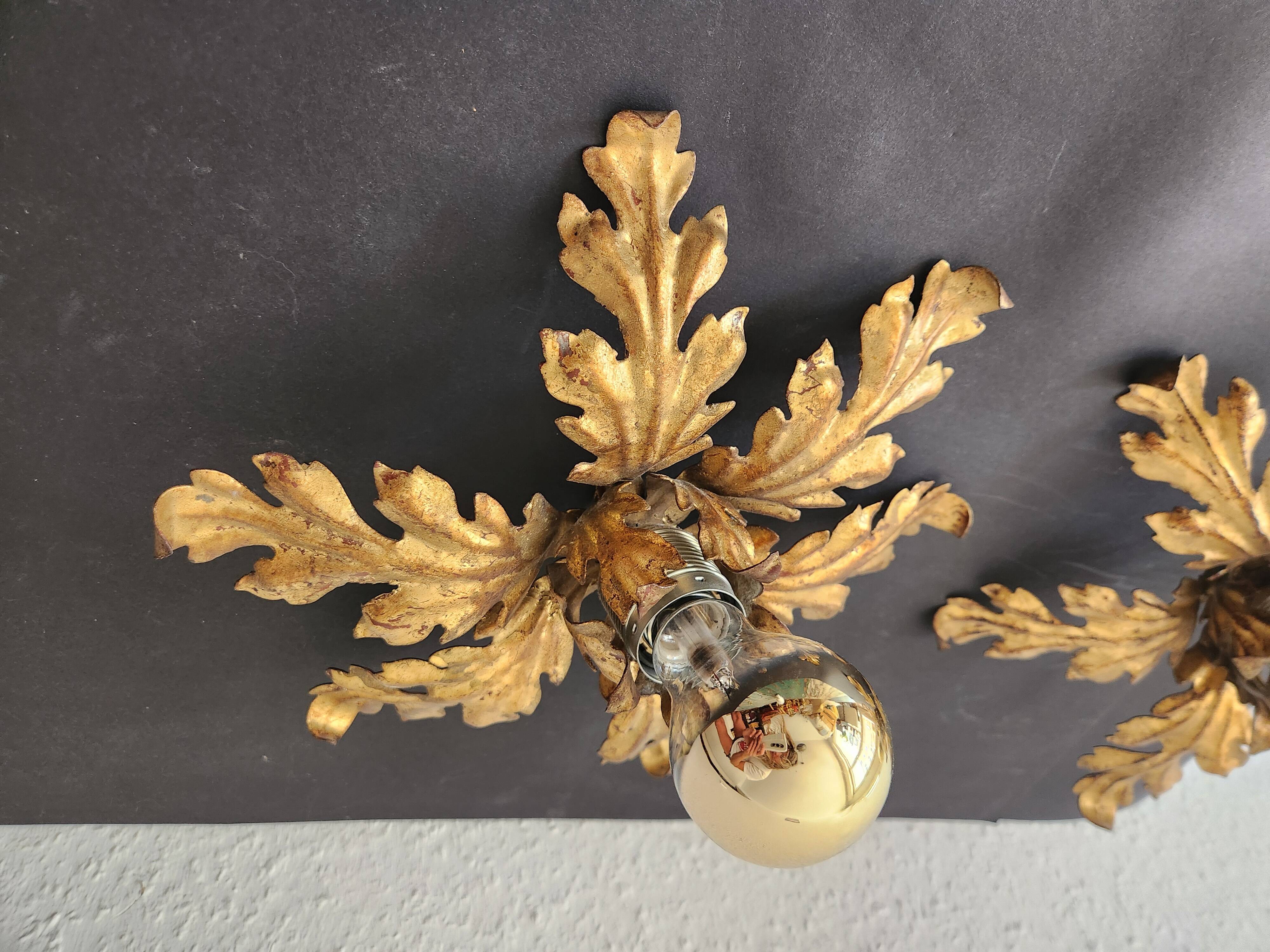 Gilded hand-forged Florentine wall lamp Hans Kögl style, Italy