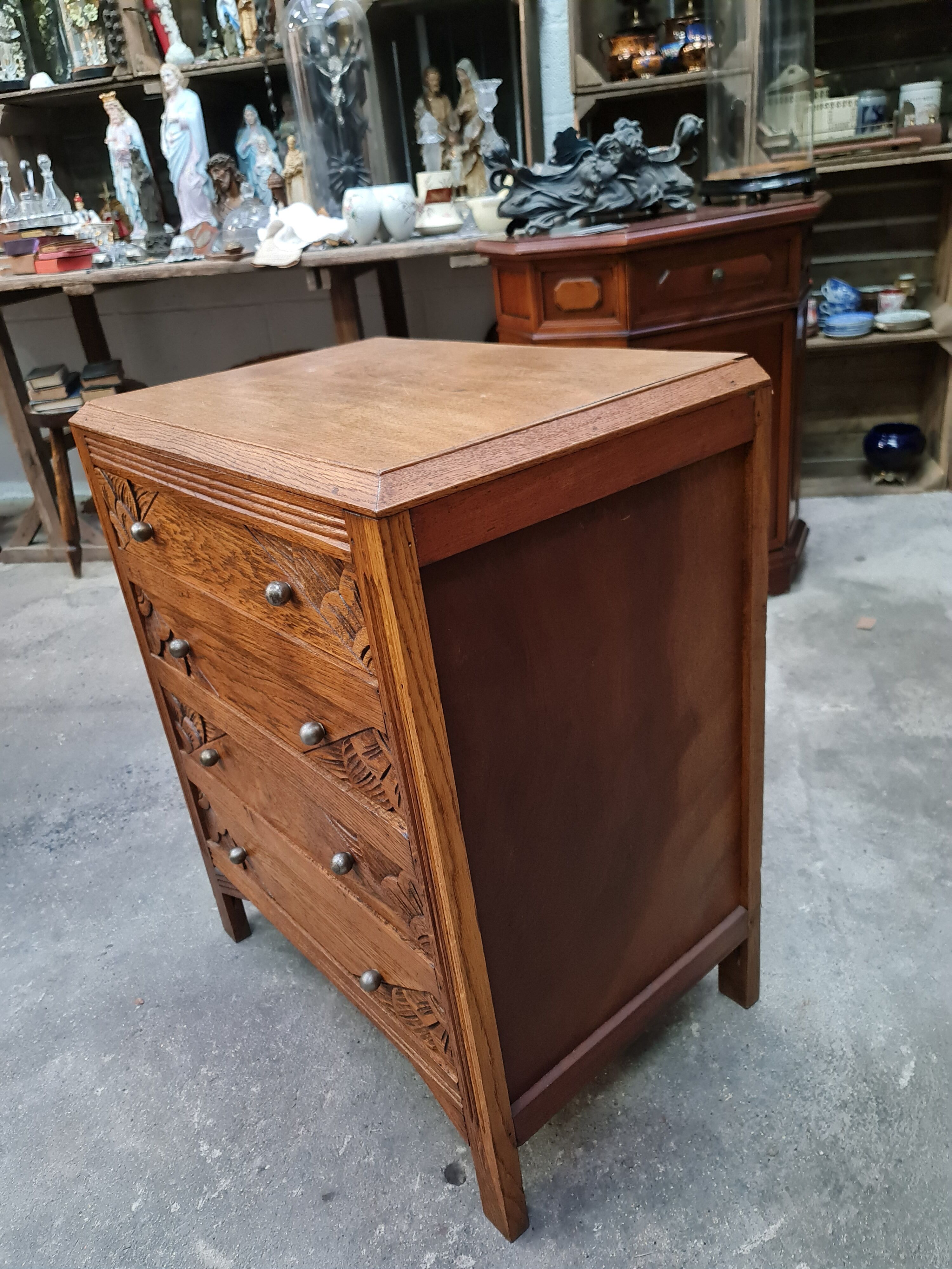 Old small vintage chest of drawers four drawers oak