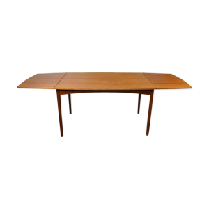 table conçues par Børge Mogensen