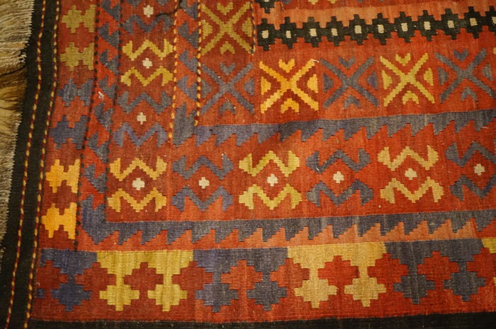Kilim carpet 200 x 282 cm