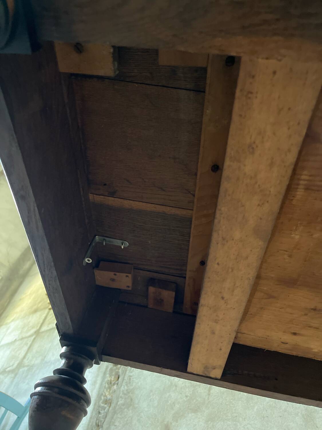 Antique 1-drawer desk in Henri II style