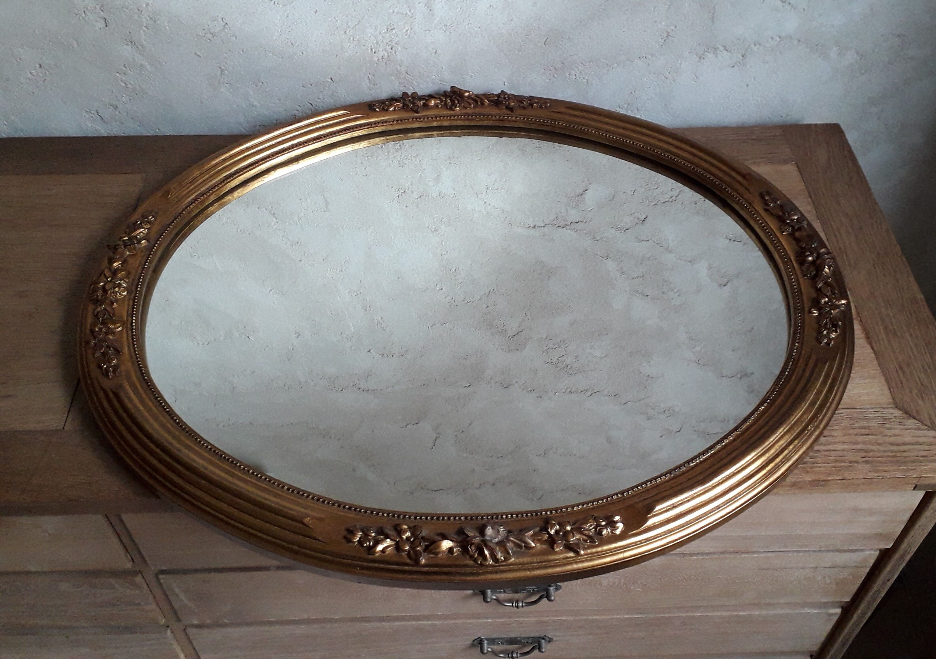 Golden mirror - 58x67cm