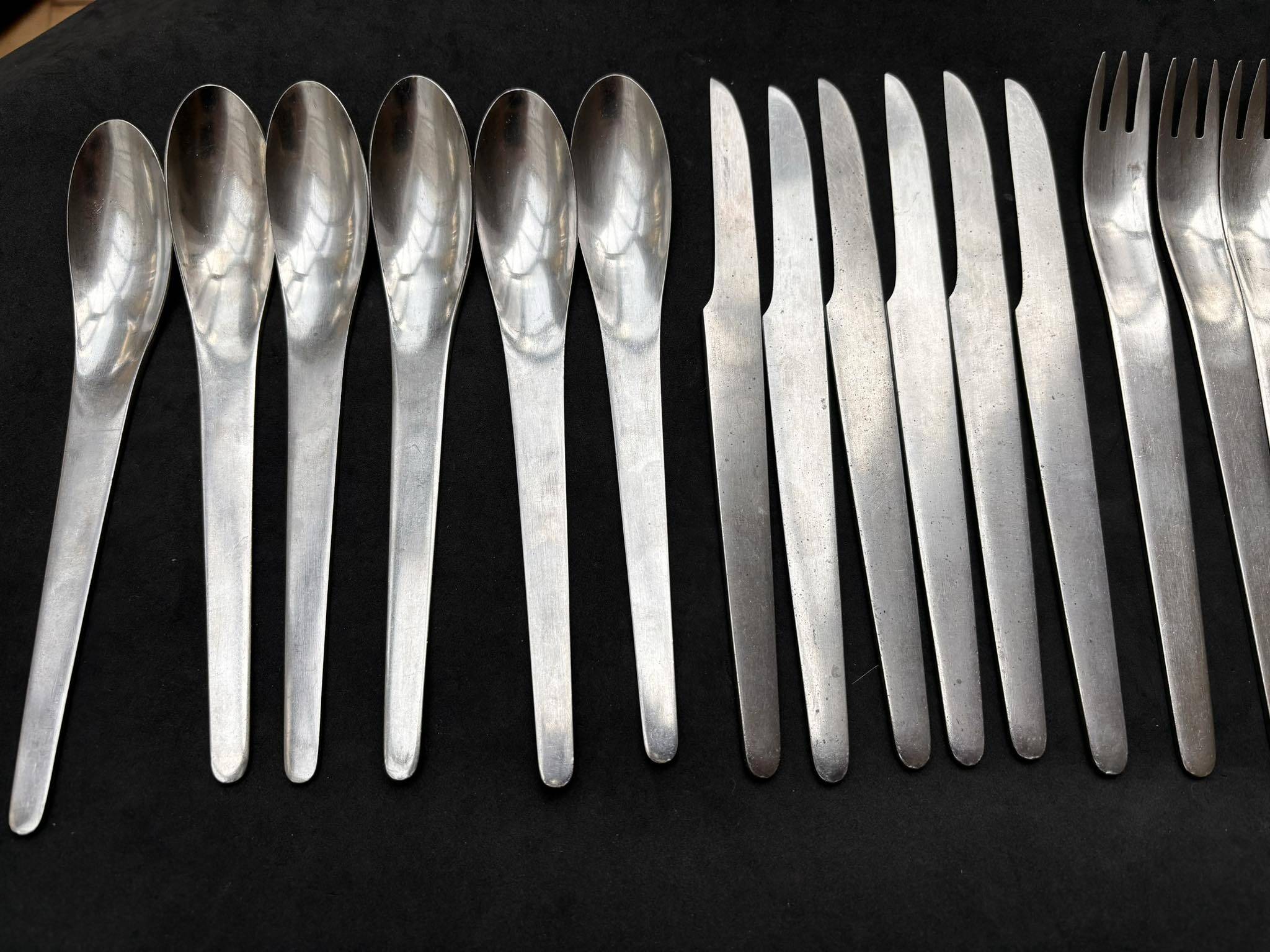 Set of 30 cutlery by Arne Jacobsen for Michelsen
