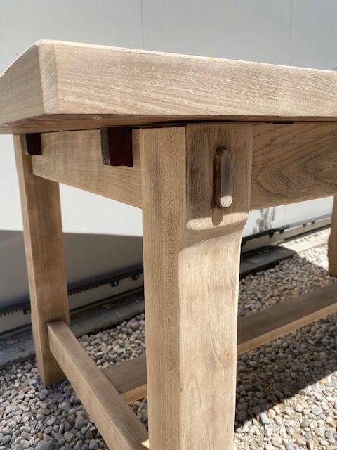 Stripped farmhouse table extensions to 255 cm