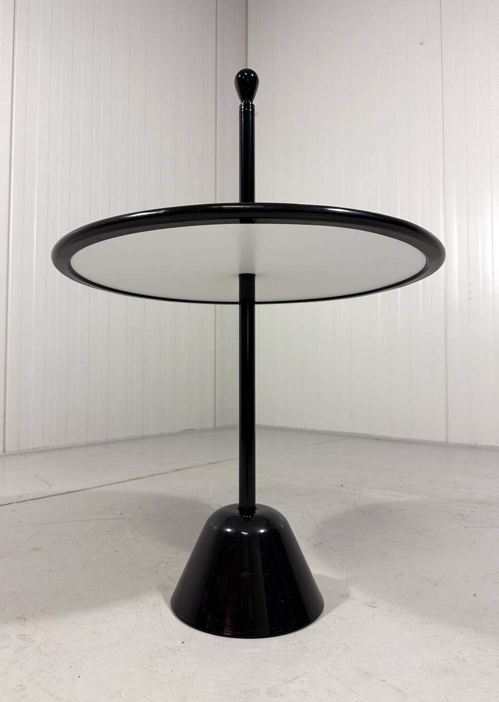 Achille Castiglioni Servomuto side table Zanotta