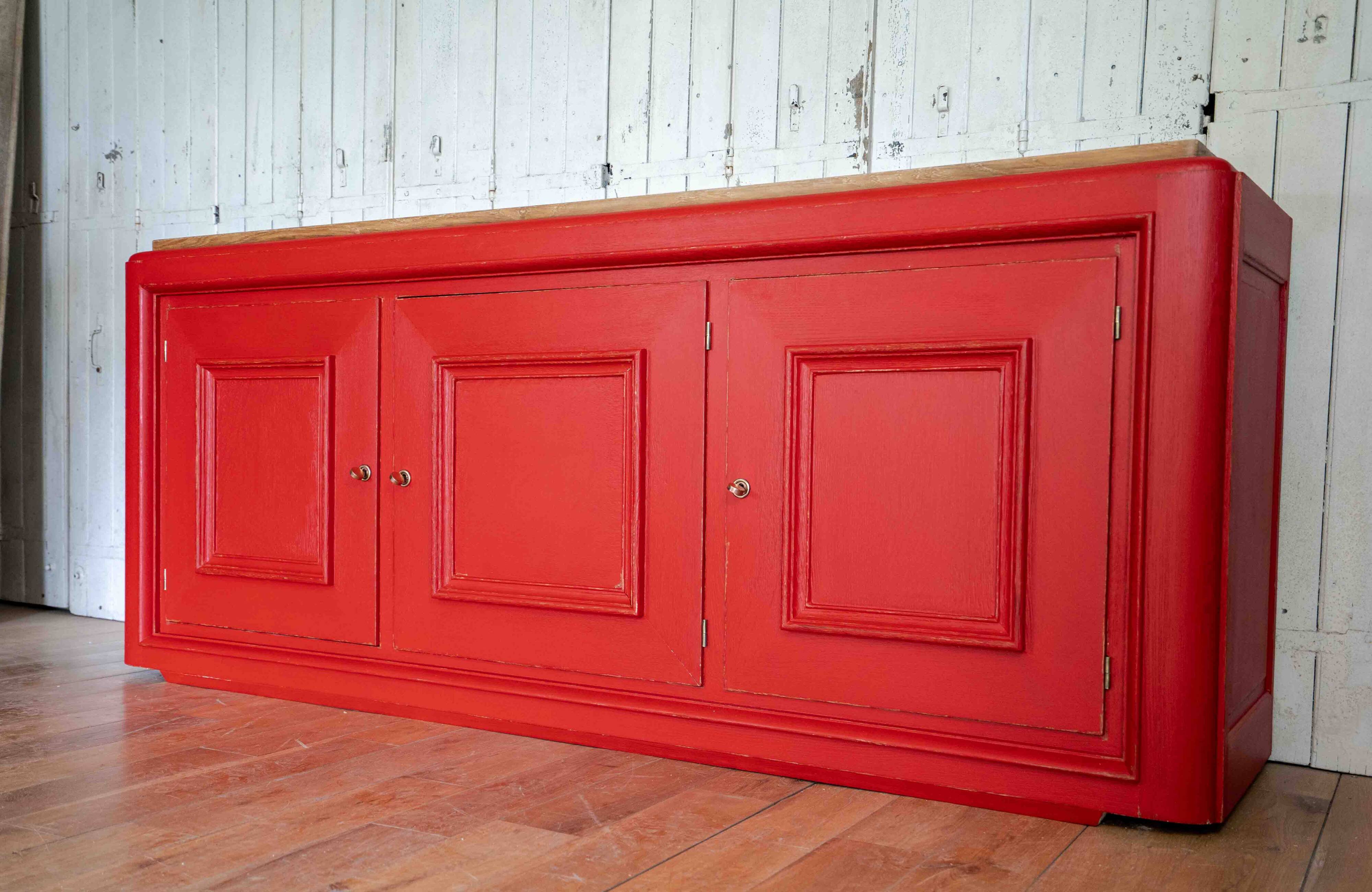 Low sideboard with 3 doors