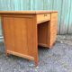 Bureau vintage en chêne à 5 tiroirs