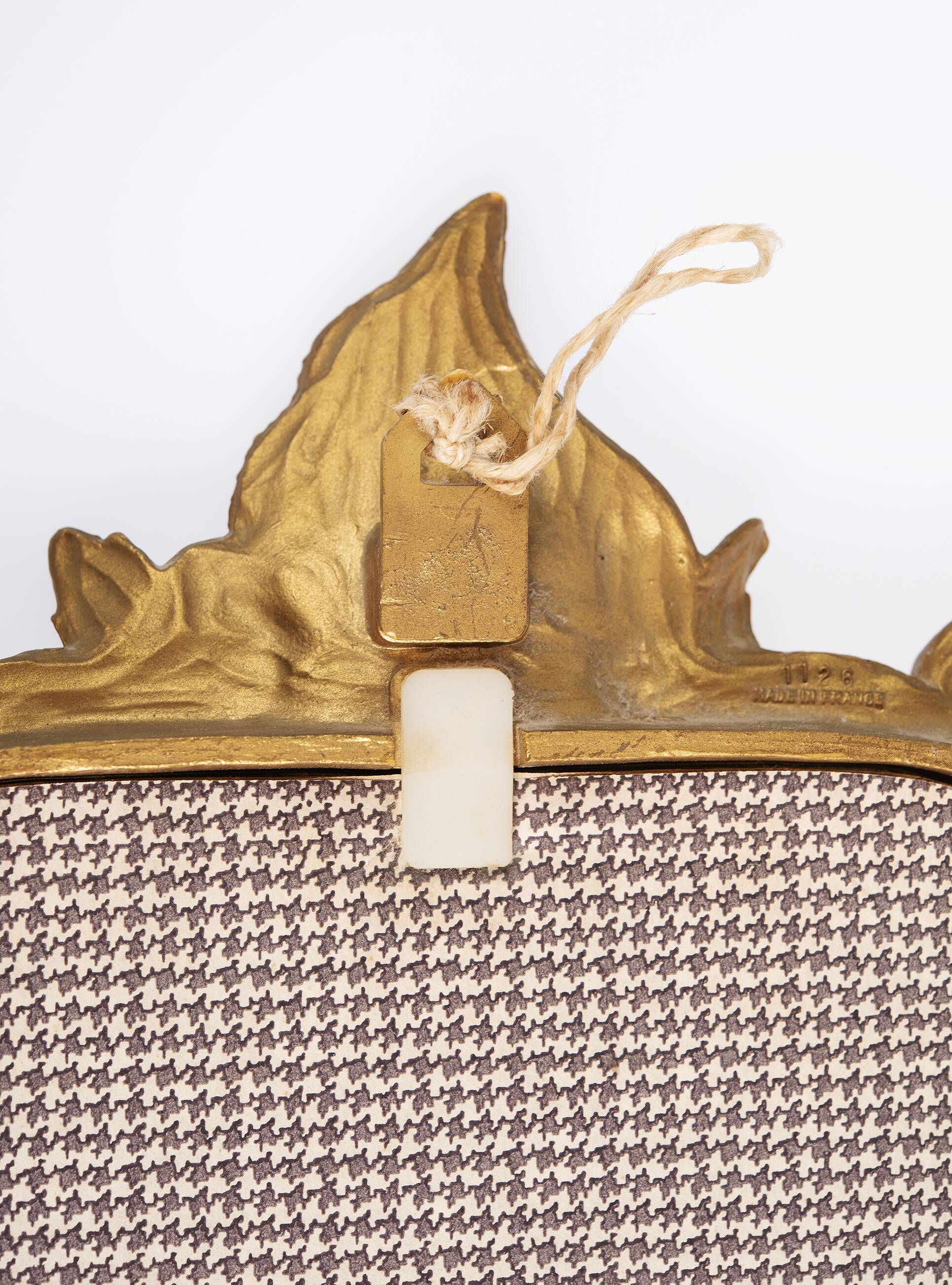 Baroque mirror in golden resin