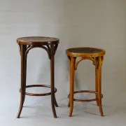 Two BAUMANN bistro stools with wooden seats - 1930 - standing dining -